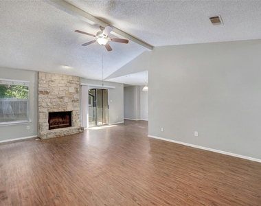 12601 Europa Ln - Photo Thumbnail 5