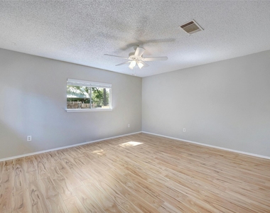 12601 Europa Ln - Photo Thumbnail 14