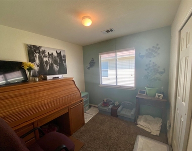 14420 Cummins Way - Photo Thumbnail 8