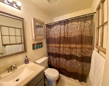 14420 Cummins Way - Photo Thumbnail 10