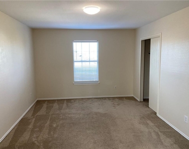 804 Sherry Dr - Photo Thumbnail 15
