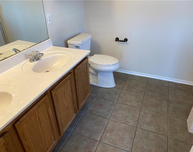 804 Sherry Dr - Photo Thumbnail 12