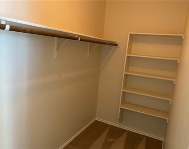 804 Sherry Dr - Photo Thumbnail 13