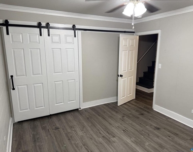 506 Hanover St - Photo Thumbnail 8