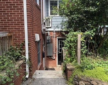 506 Hanover St - Photo Thumbnail 4