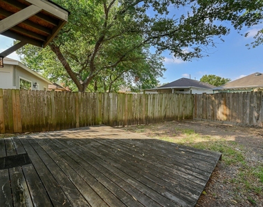 1531 Parkfield Cir - Photo Thumbnail 20