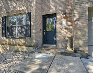 1531 Parkfield Cir - Photo Thumbnail 1