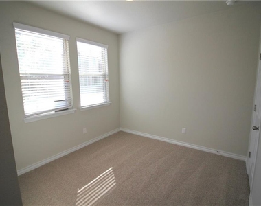 509 Whitney Trl - Photo Thumbnail 9