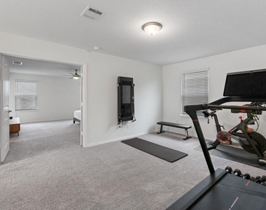 6320 Wagon Spring St - Photo Thumbnail 17