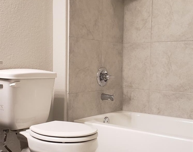 5612 Respinto Dr - Photo Thumbnail 20
