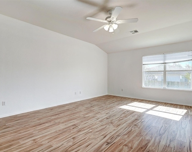 1305 Four Cabin Ct - Photo Thumbnail 18