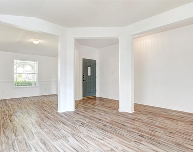 1305 Four Cabin Ct - Photo Thumbnail 5