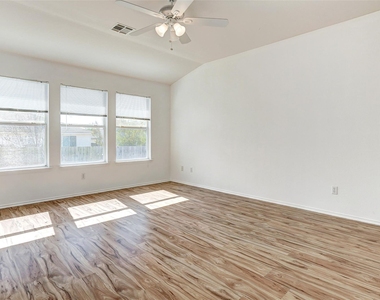 1305 Four Cabin Ct - Photo Thumbnail 22