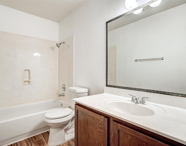1305 Four Cabin Ct - Photo Thumbnail 35
