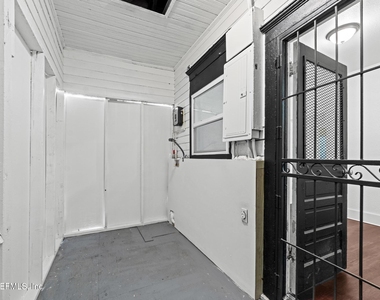 34 W 23rd Street - Photo Thumbnail 9