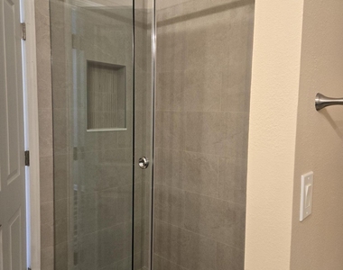 115 Tidecrest Parkway - Photo Thumbnail 8