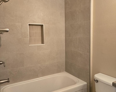115 Tidecrest Parkway - Photo Thumbnail 10
