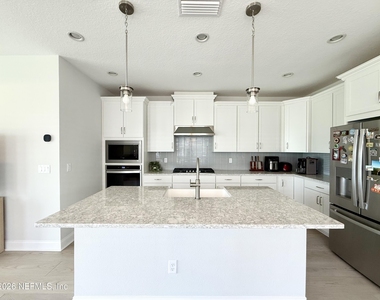 229 Cool Springs Avenue - Photo Thumbnail 5