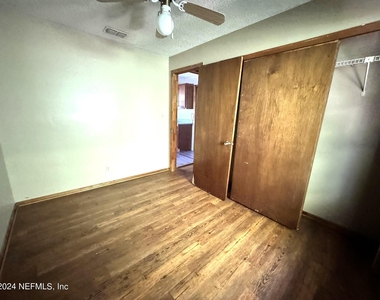 2611 Green Street - Photo Thumbnail 6