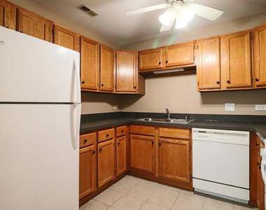 57 E Hattendorf Avenue - Photo Thumbnail 10