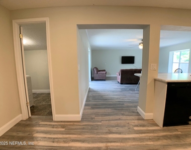 435 Sigsbee Road - Photo Thumbnail 12