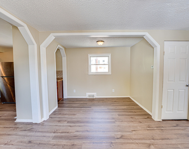 570 5th Avenue - Photo Thumbnail 6