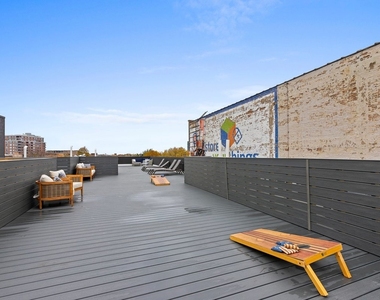 2317 N Clark Street - Photo Thumbnail 20