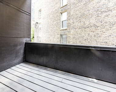 2317 N Clark Street - Photo Thumbnail 15