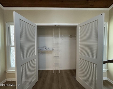 1561 Arcadia Drive - Photo Thumbnail 23