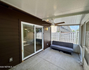 1561 Arcadia Drive - Photo Thumbnail 19