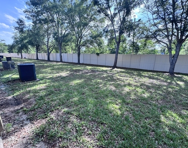 5216 Brighton Park Lane - Photo Thumbnail 24