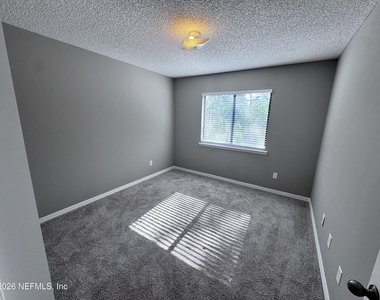 5216 Brighton Park Lane - Photo Thumbnail 20