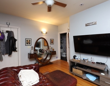 1738 W Altgeld Street - Photo Thumbnail 6