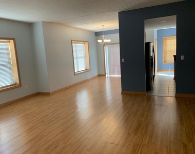 101 Pointe Drive - Photo Thumbnail 33