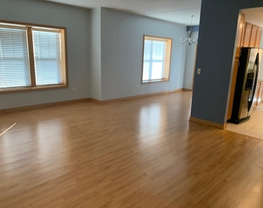 101 Pointe Drive - Photo Thumbnail 11