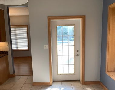 101 Pointe Drive - Photo Thumbnail 18
