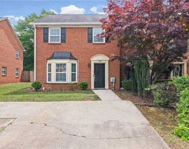 1566 Paces Ferry North Drive Se - Photo Thumbnail 1