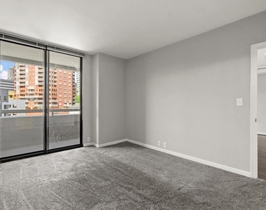 3481 Lakeside Drive - Photo Thumbnail 14