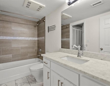 3481 Lakeside Drive - Photo Thumbnail 13