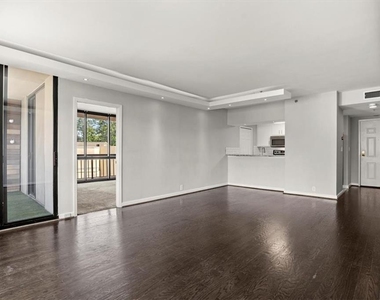 3481 Lakeside Drive - Photo Thumbnail 8
