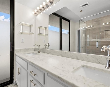 3481 Lakeside Drive - Photo Thumbnail 23