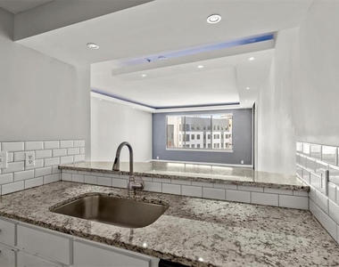 3481 Lakeside Drive - Photo Thumbnail 6