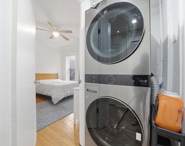 5210 S Ingleside Avenue - Photo Thumbnail 14