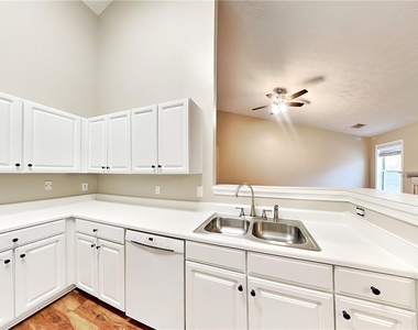 2490 Insdale Trace Nw - Photo Thumbnail 4