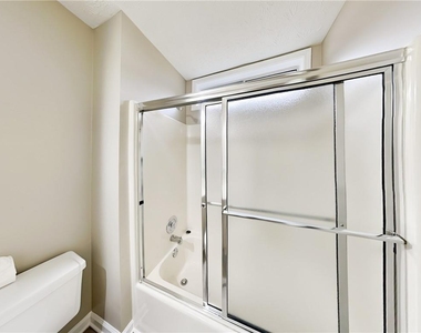 2490 Insdale Trace Nw - Photo Thumbnail 15