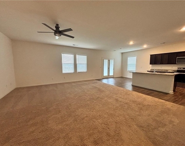 304 Pescara Court - Photo Thumbnail 11