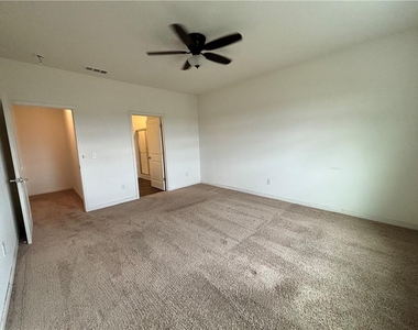 304 Pescara Court - Photo Thumbnail 17