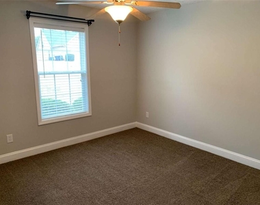 1421 Jefferson Station Road - Photo Thumbnail 9