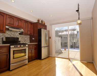 253 W Golfview Terrace - Photo Thumbnail 3