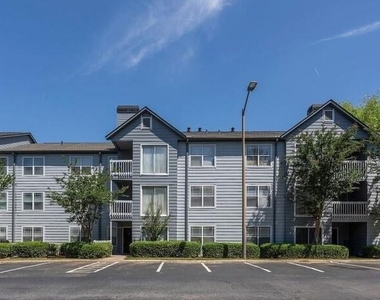 1000 Lake Ridge Parkways - Photo Thumbnail 36